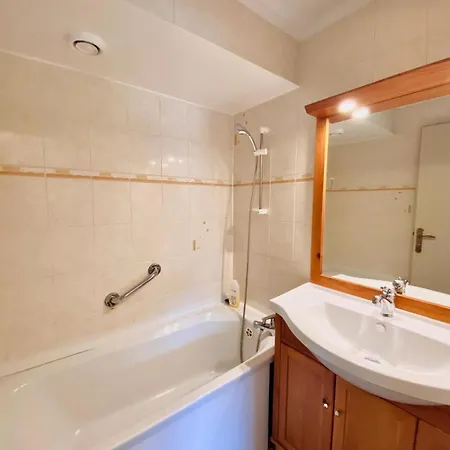 Pied Des Pistes/hyper Centre/balcon/parking Apartamento